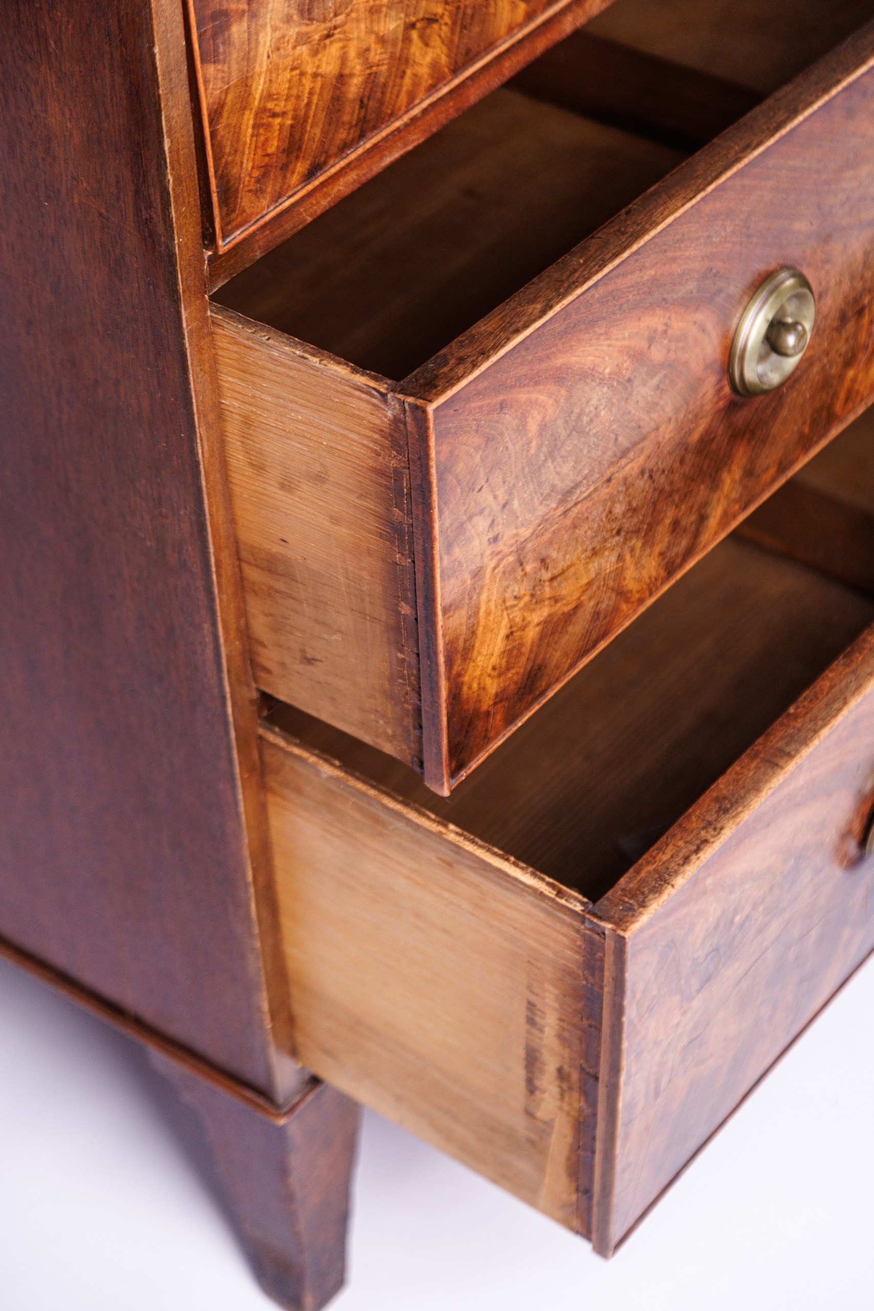 Комод «Bourbon Chest»